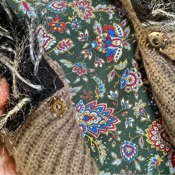 Alpaca vegan mink fur collar boho vest w cottage cabin longer cable knit vibe - Picture 10 of 11